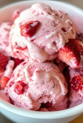 Homemade Strawberry Ice Cream