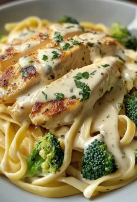 Creamy Chicken Alfredo with Broccoli & Fettuccine