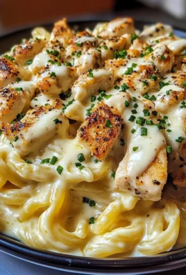 Creamy Mozzarella Alfredo with Garlic Chicken Twisted Pasta