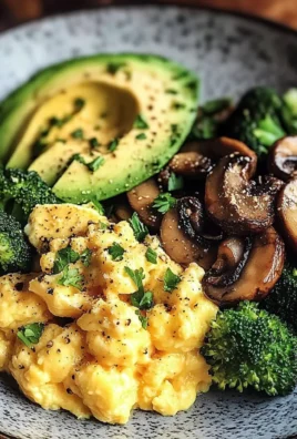 Creamy Scrambled Eggs with Avocado, Sautéed Mushrooms & Broccoli
