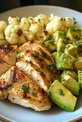 Pan-Seared Chicken with Steamed Cauliflower & Avocado Bowl