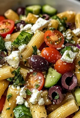 Greek Rigatoni Pasta Salad – A Fresh and Flavorful Mediterranean Delight!