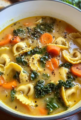One Pot Vegetable Tortellini Soup