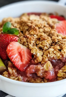 Strawberry Rhubarb Crisp