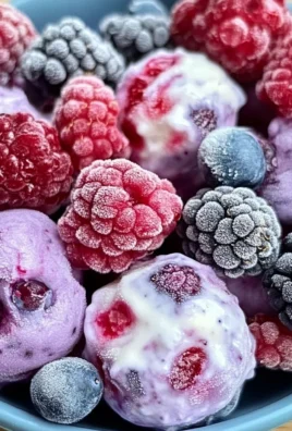 Frozen Yogurt Berry Bites